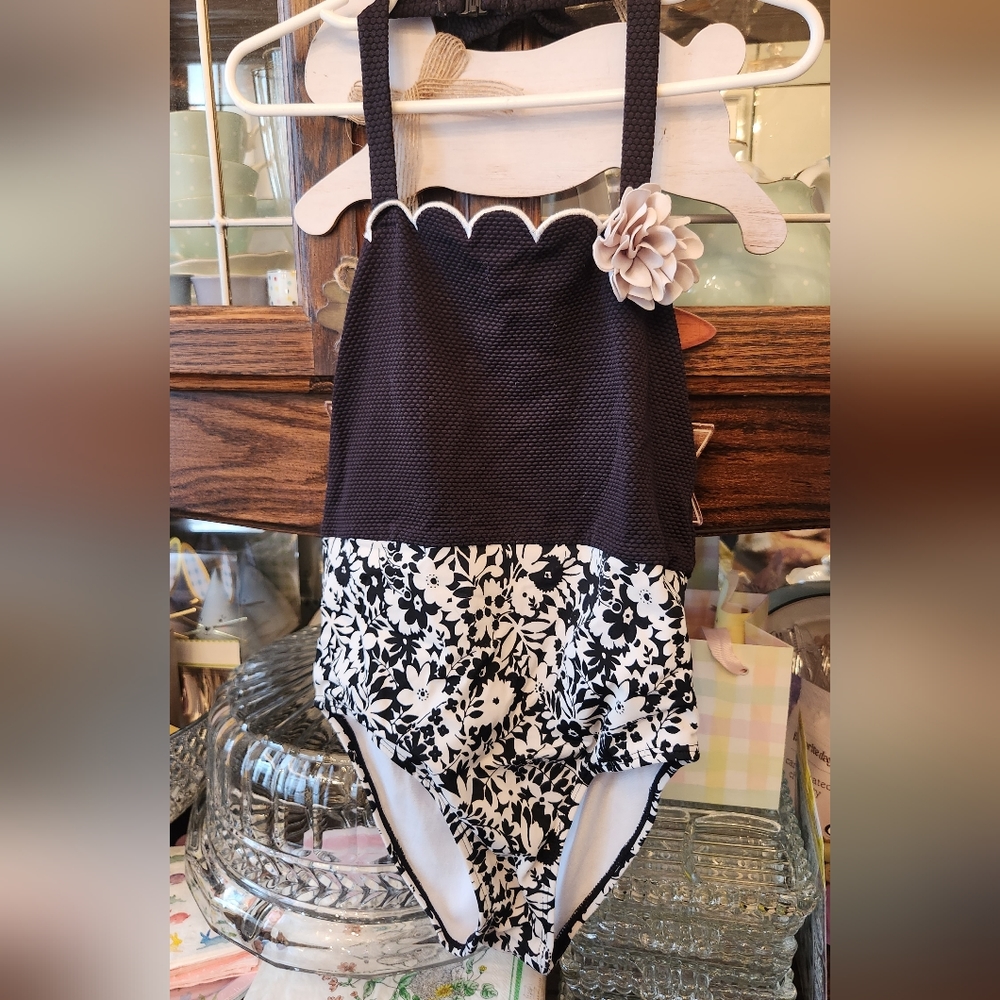 Adorable janie and jack swimsuit size 6